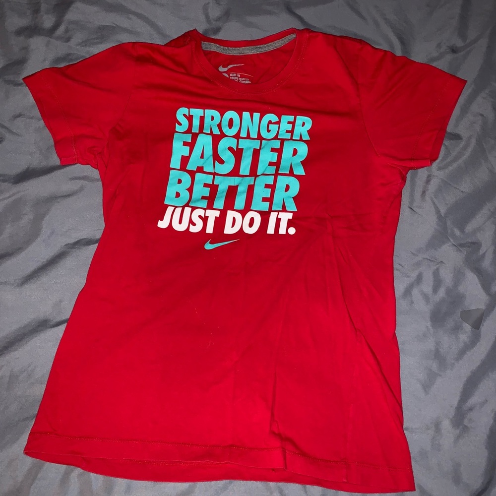 Size large Nike Tee